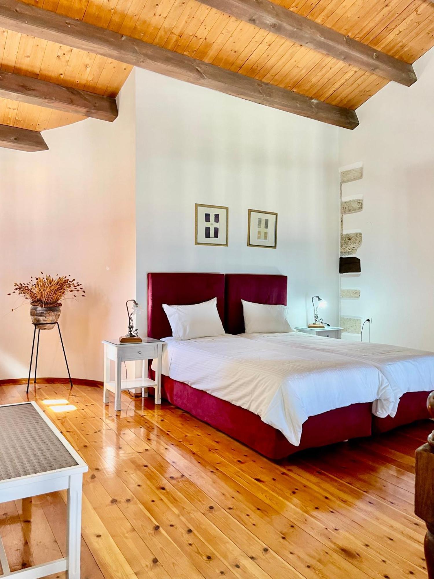 Erietta Suites Chania  Ngoại thất bức ảnh